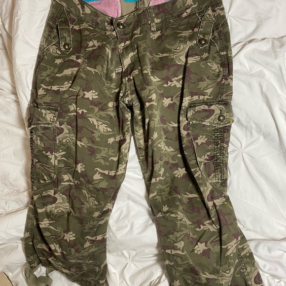Vintage Levi baggy camo pants - Picture 3 of 3